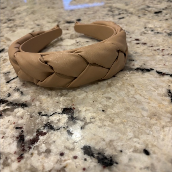 ❤️Braided Tan Headband - Picture 4 of 6